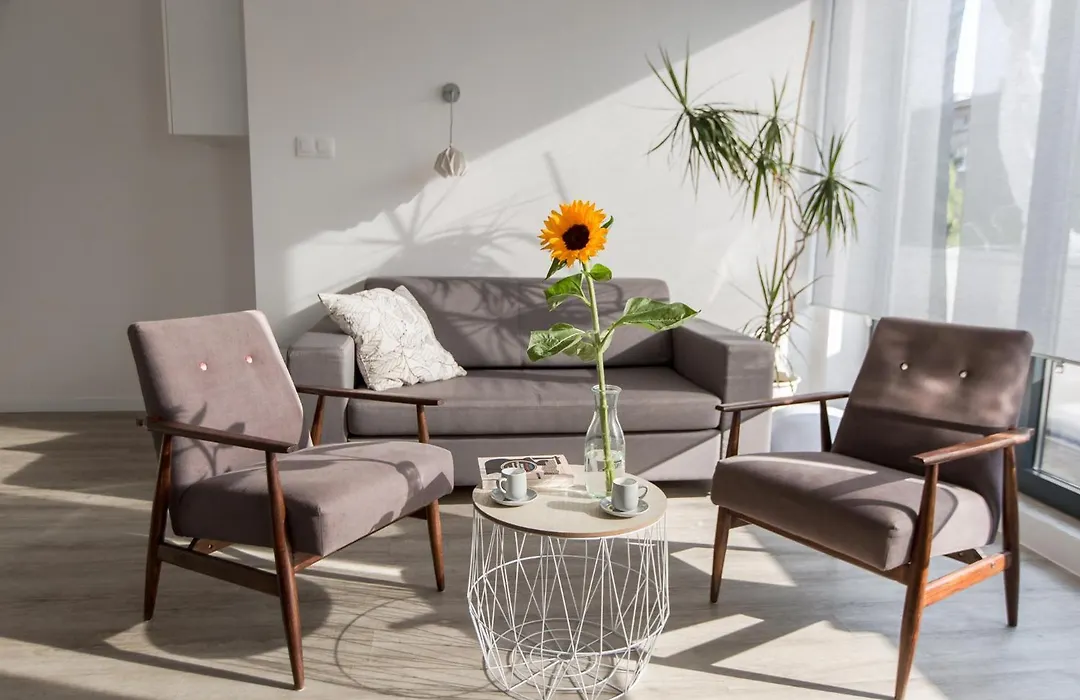 Sunny Mokotow - Apartment Near The Metro-1
