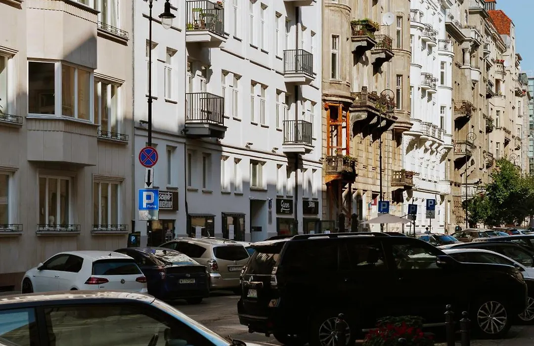 Lwowska Studios - Stayinwarsaw-1