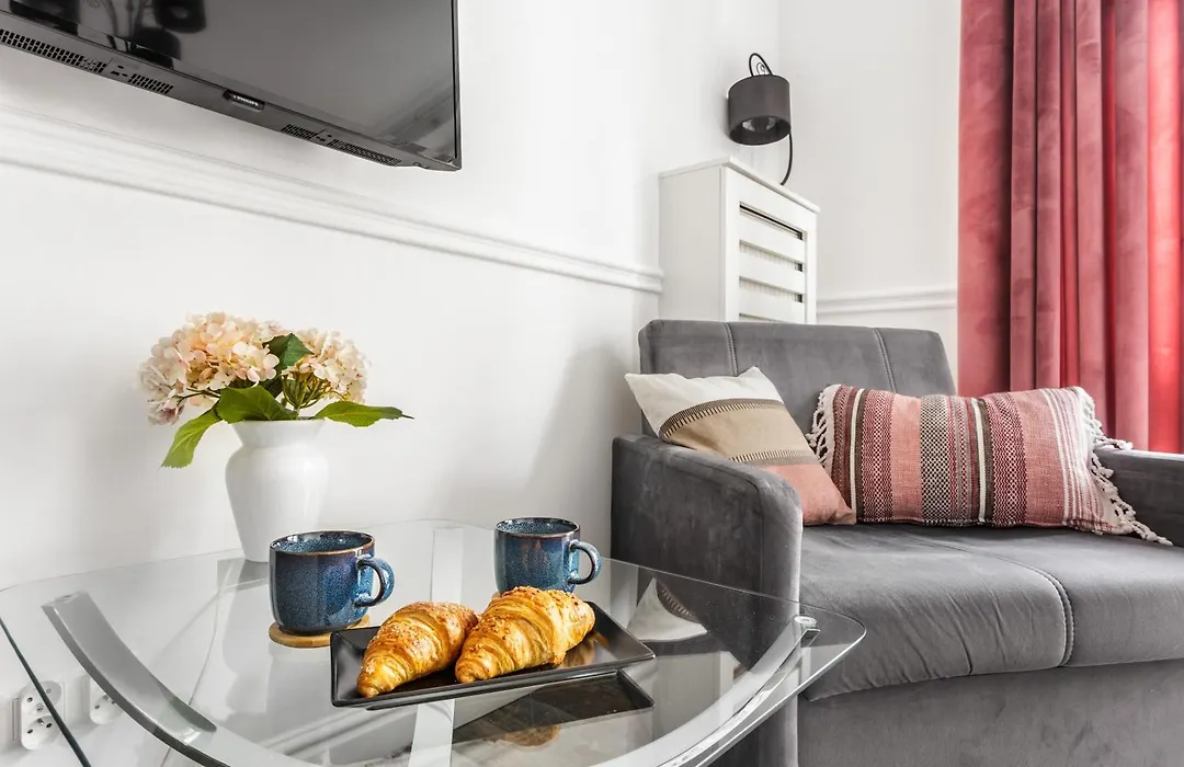 Charming Apartment In The City Center-1