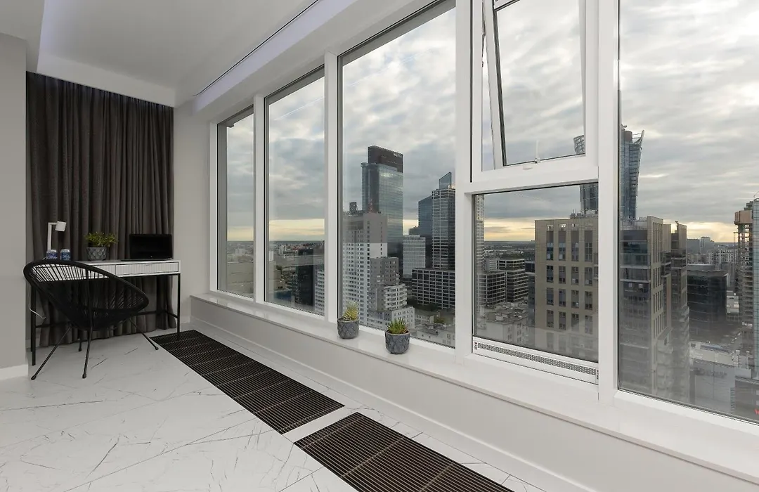 Unique Tower Lux City Skyline Residence With Spa & Gym By Renters Prestige-1