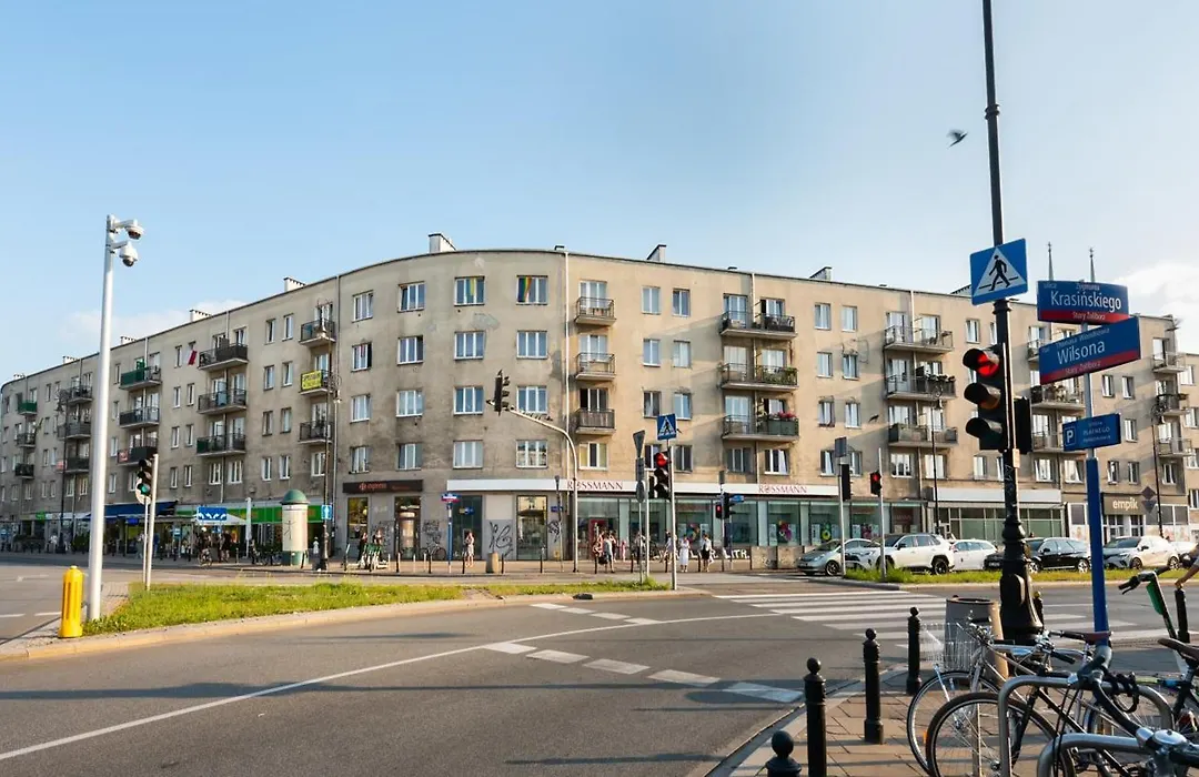Plac Wilsona 2-Bedroom Apartment By Bookinghost-1