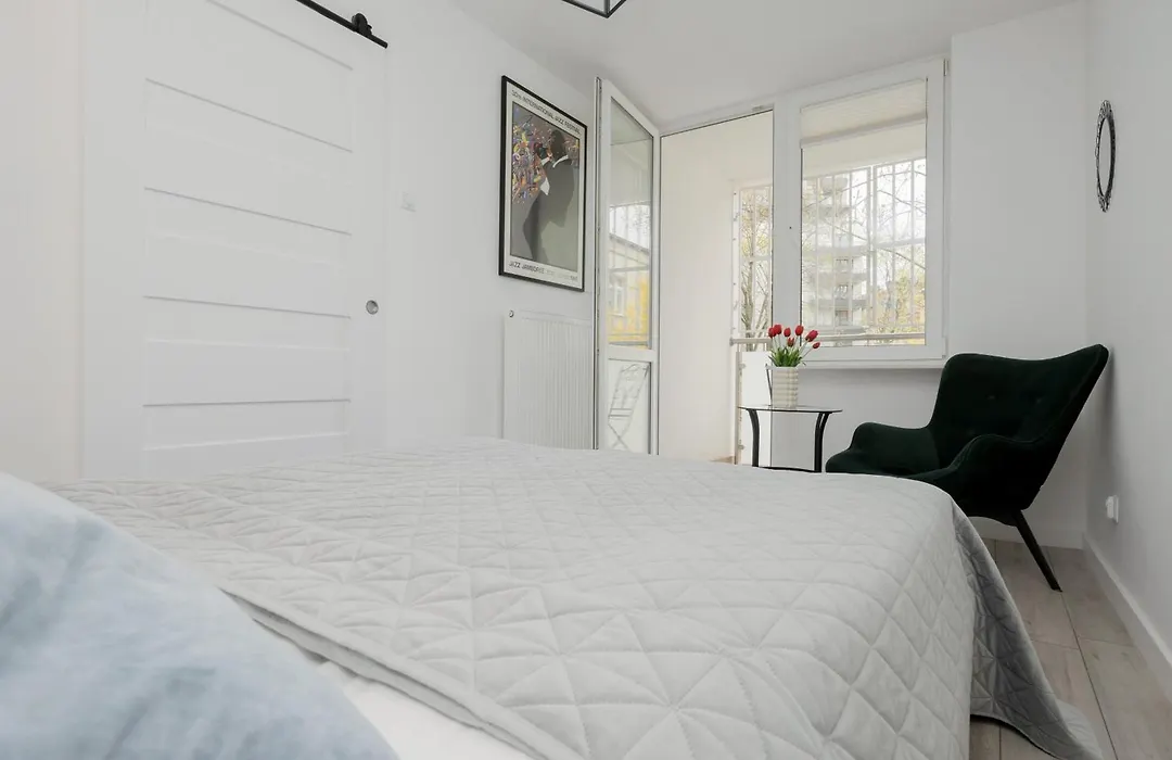 Schillera Apartments Warsaw by Noclegi Renters-1