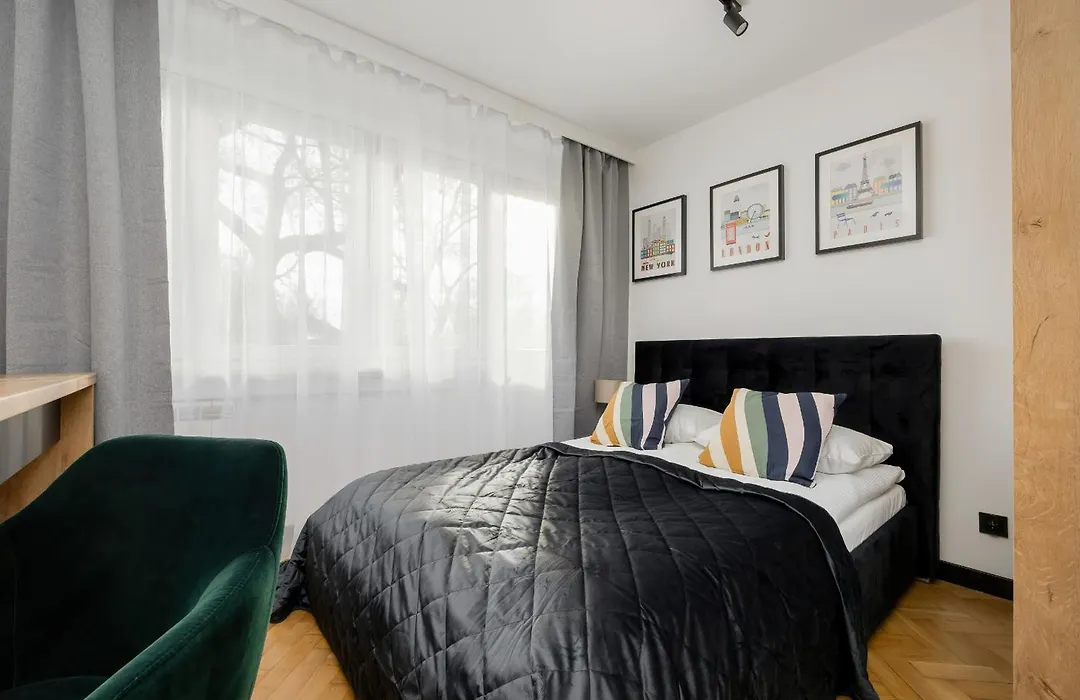 Modern Black & Wooden Apartment Warsaw Near The Airport By Noclegi Renters-1