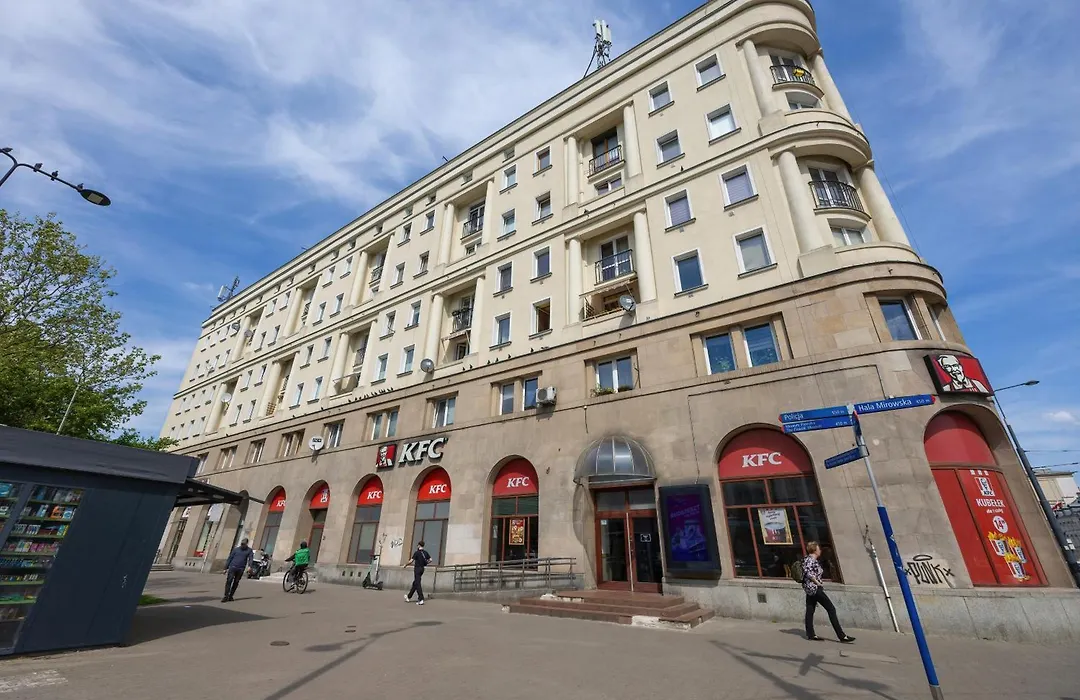 J&W Apartments Studio Solidarnosci-1