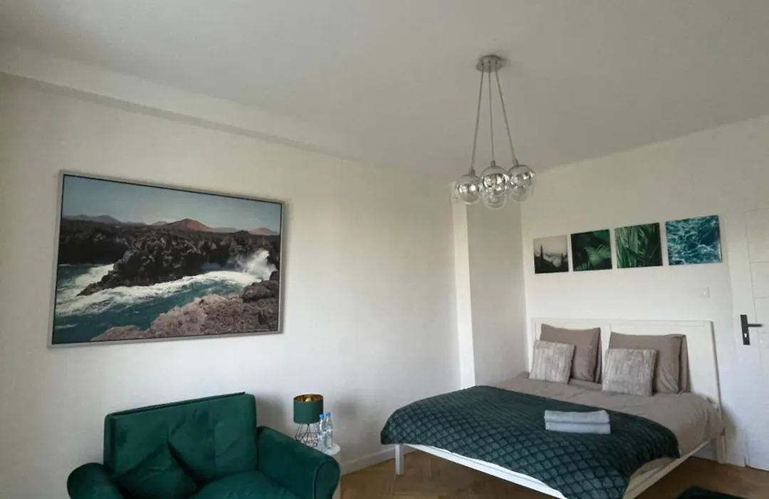 Apartament Metro Swietokrzyska Pokoje Rooms-1