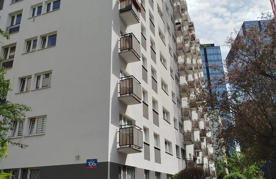 Best Central 2-Br Suite 200 M From Central Station And Varso Tower-1
