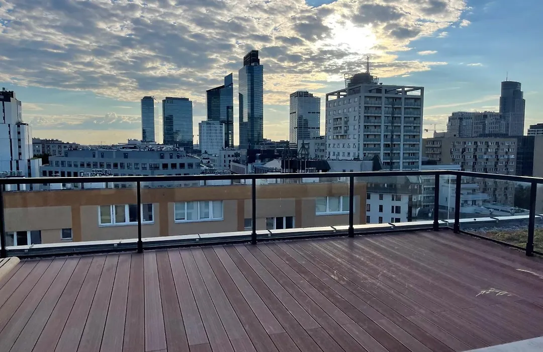 Sienna 65 - taras na dachu z panoramą 360 na Warszawę -roof terrace with a beautiful view - Prywatny balkon - private balcony - Better Rental-1