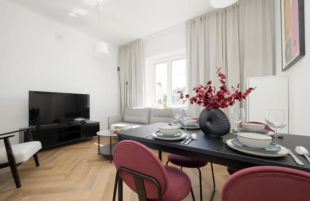 Heart Of The Old Town Royal Apartments By Noclegi Renters-1