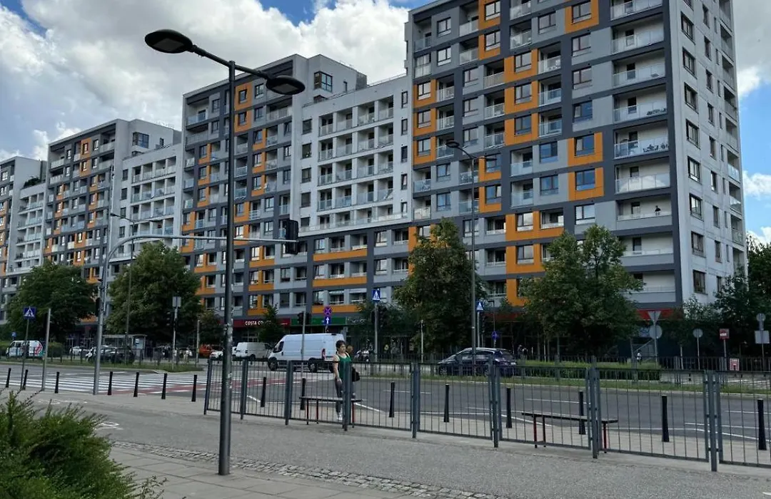 Apartment Metro Słodowiec Free Parking-1