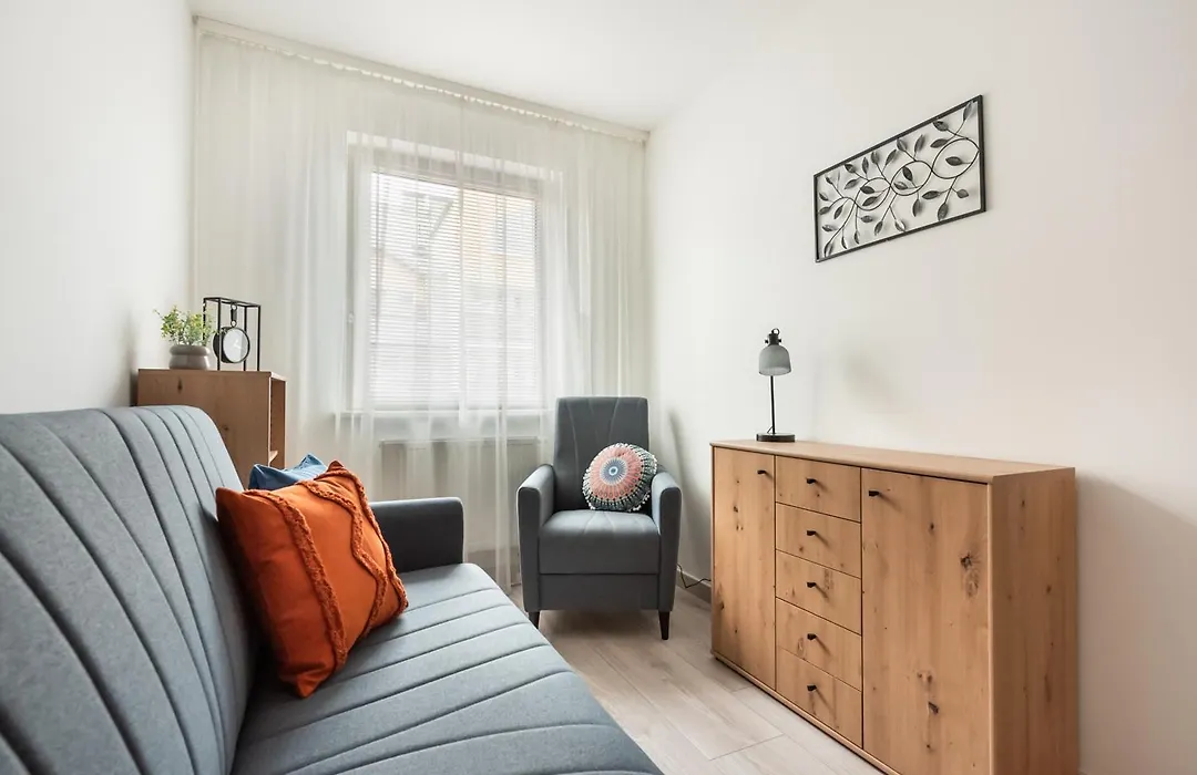 Nowodwory Cosy Apartment By Bookinghost-1