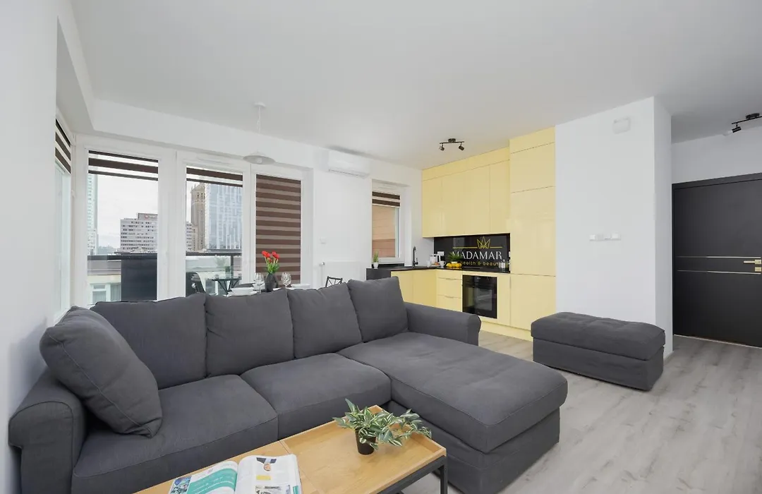 Apartament z Widokiem na Centrum 9 Piętro&Parking by Noclegi Renters-1