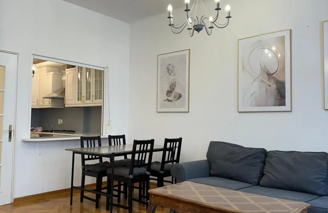 Charming Apartment At Old Town-1