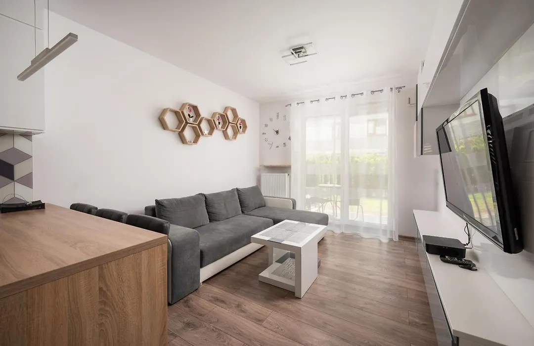 Metro Bemowo Apartment With Garden By Bookinghost-1