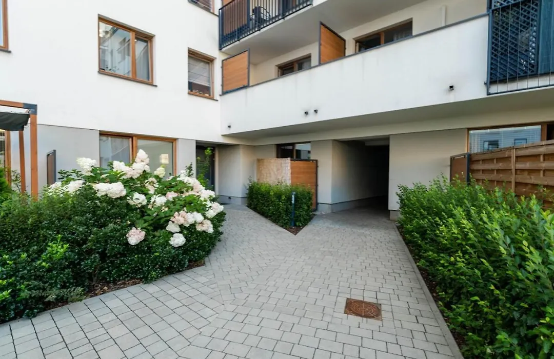 Modern 2 Bedroom Apartment With Parking Bemowo-1