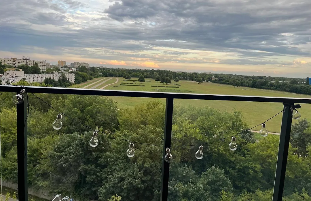Warsaw Airport Wyscigi - City And Green View Apartment With Underground Garage-1