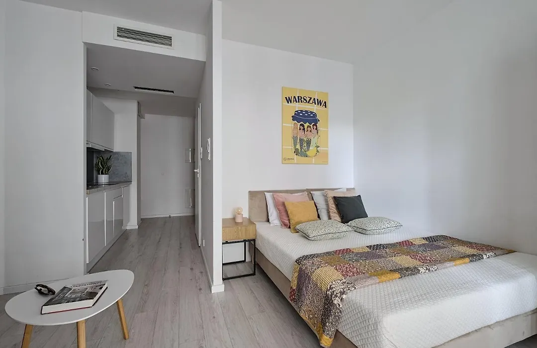 Urbannestgroup - Old Town Studio S17-1