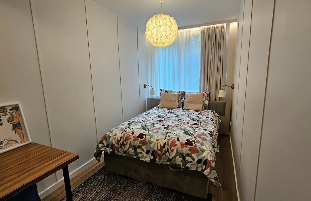Apartament Metro-1