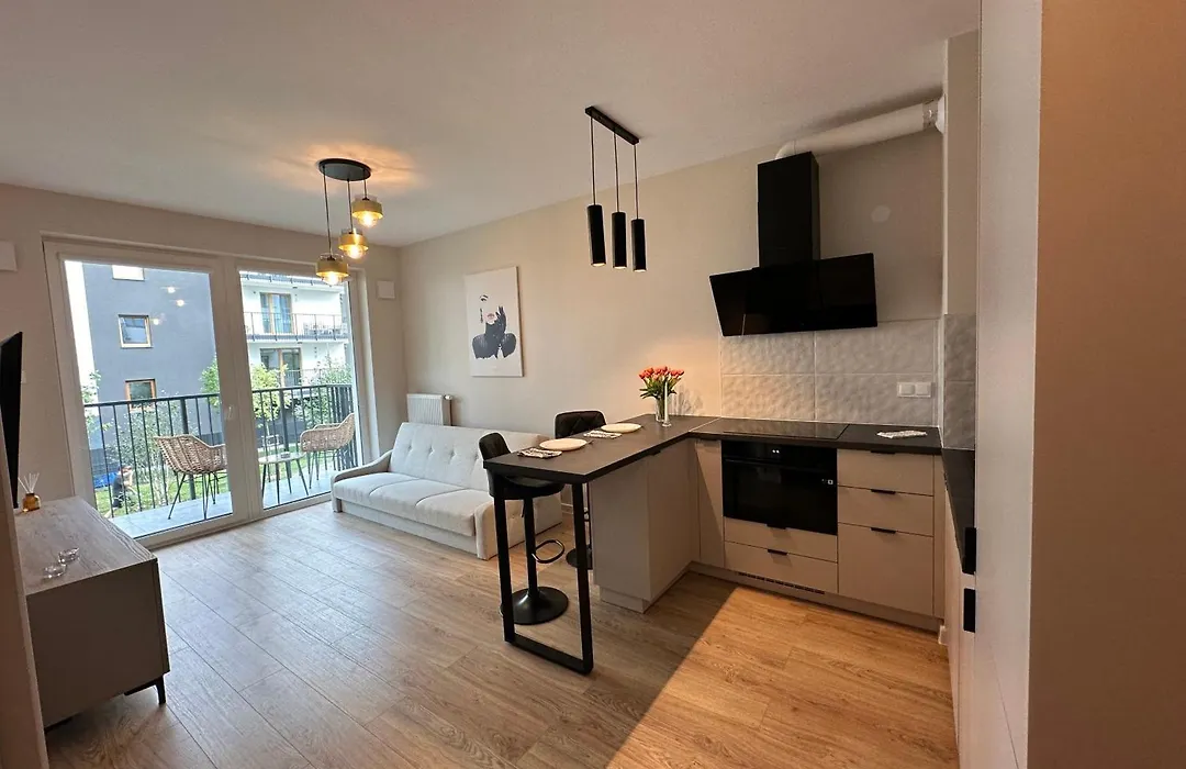 Apartament Nova Ochota, Tennis Court, Train & Bus Nearby-1