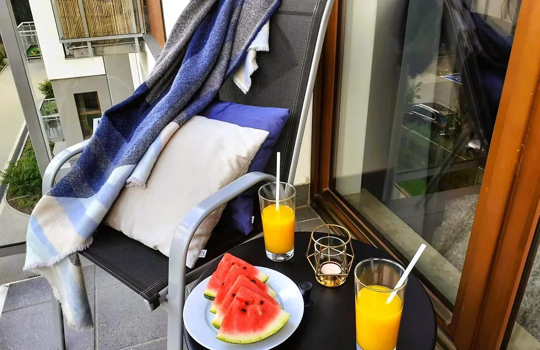 Vista Residence Airport - Free Underground Parking - Close To Airport - Self Check-In-1