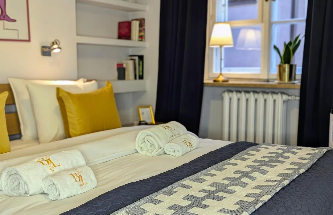 Bella Luna Luxury Suites - Spacious 1Br In Old Town-1