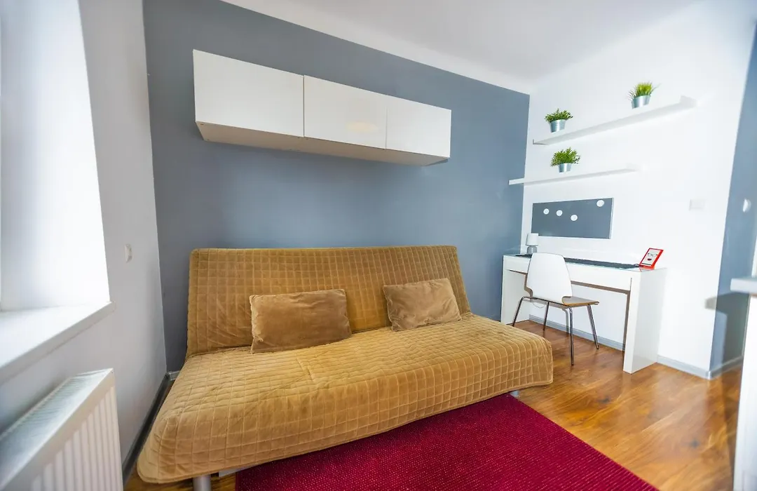 Cozy Studio Next To The Metro And City Center-1