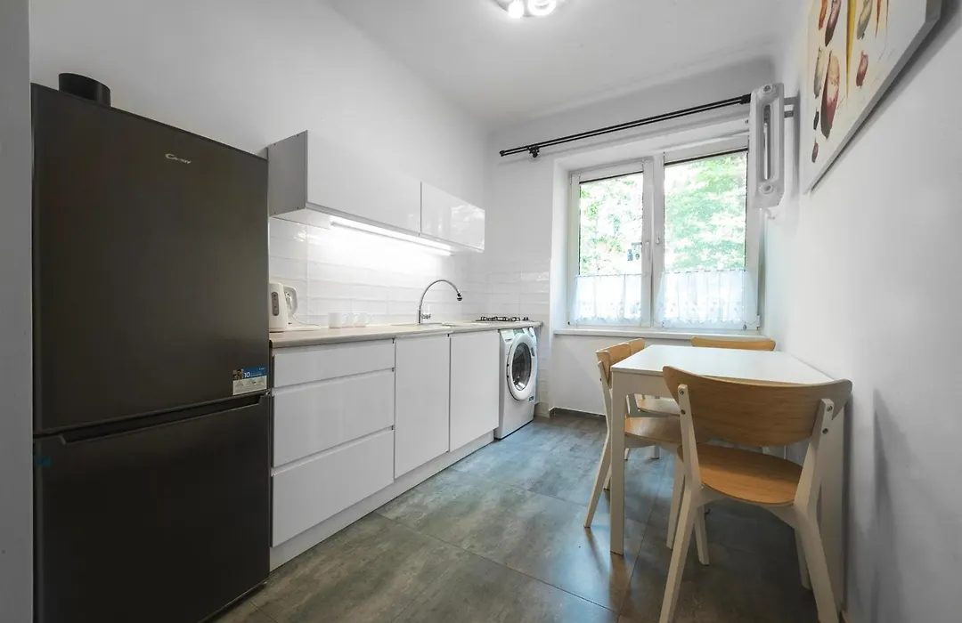 Very Quiet Flat In The Old Town-1