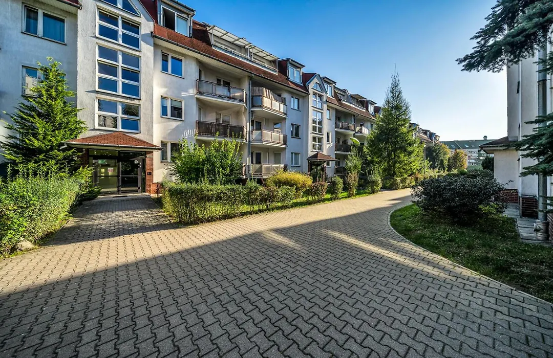 Warsaw Ochota Studio - Park, Bus&Trains Nearby - By Rentujemy-1