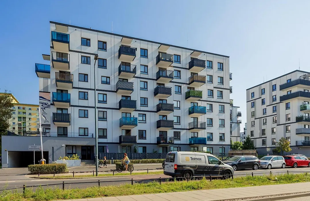 Exceptional Apartment In Warsaw With Parking By Noclegi Renters-1