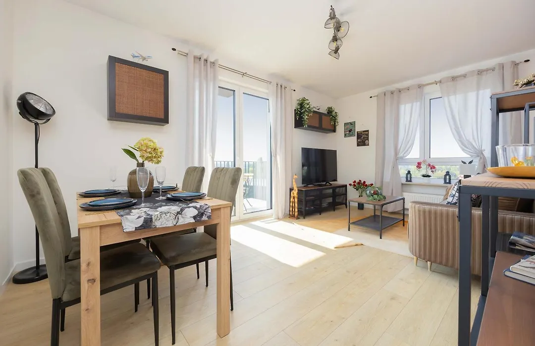 Exceptional Apartment In Warsaw With Parking By Noclegi Renters-1