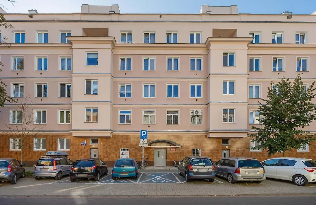 Exceptional Apartment For 4 People By Noclegi Renters-1