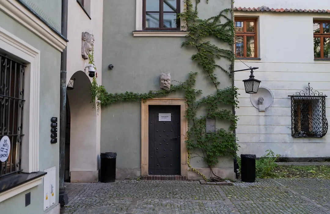 Old Town Warsaw Concierge Muzeum Warszawy-1