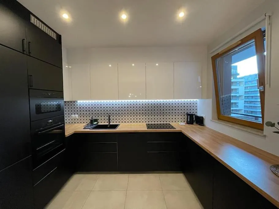 Apartment Wola Tower-1