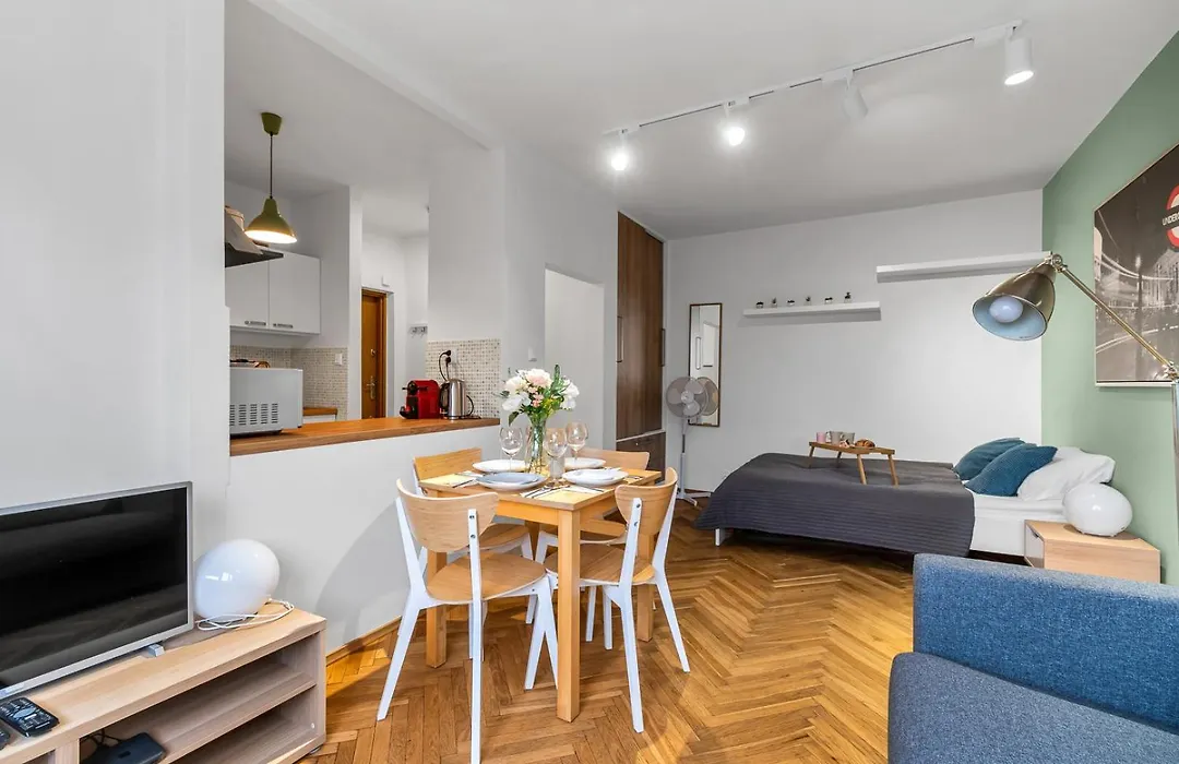 Tamka Studio - Top Location, Park And Metro Nearby - By Rentujemy-1