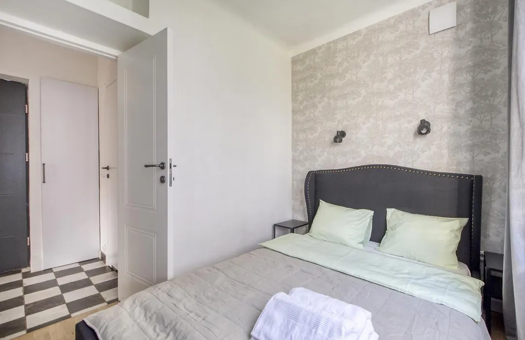 Warsaw City Center Apartment-1