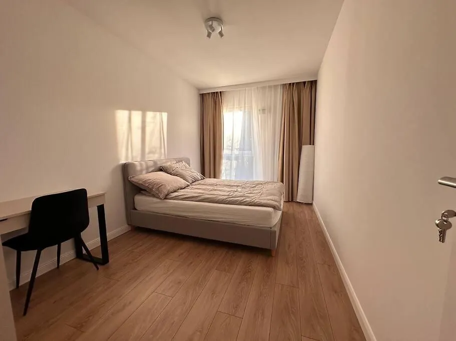 Kaskady Modern Apartment - Close To The Center - 15 Min, And The Airport - 10 Min-1