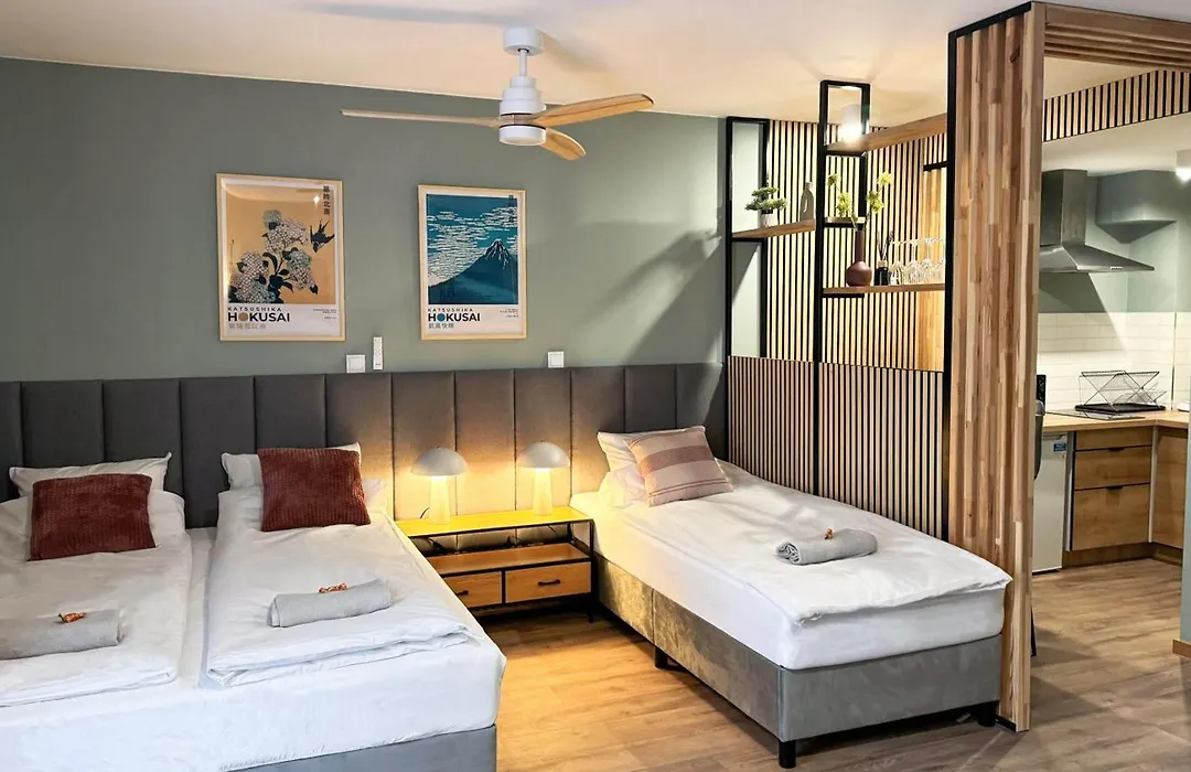 Green Studio With Balcony - Free Parking-1