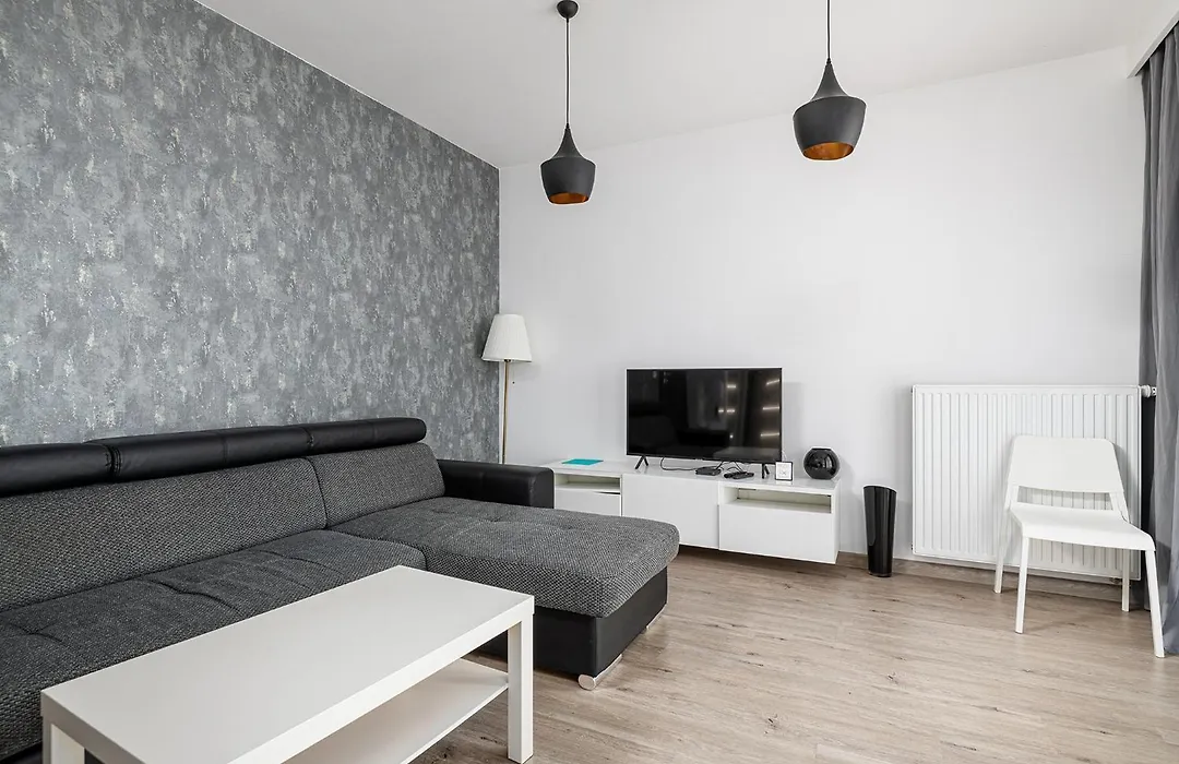 Rentplanet - Apartament Przy Muzeum Powstania Warszawskiego-1