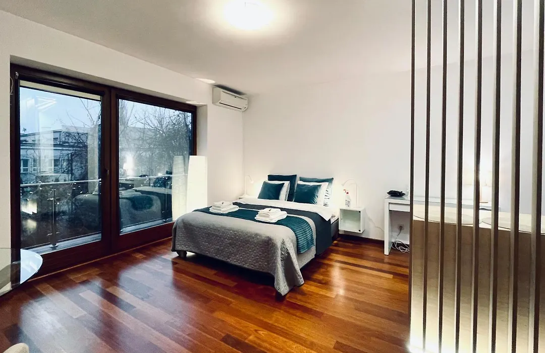 Beautiful Studio in Mokotów near Królikarnia Park 2-1