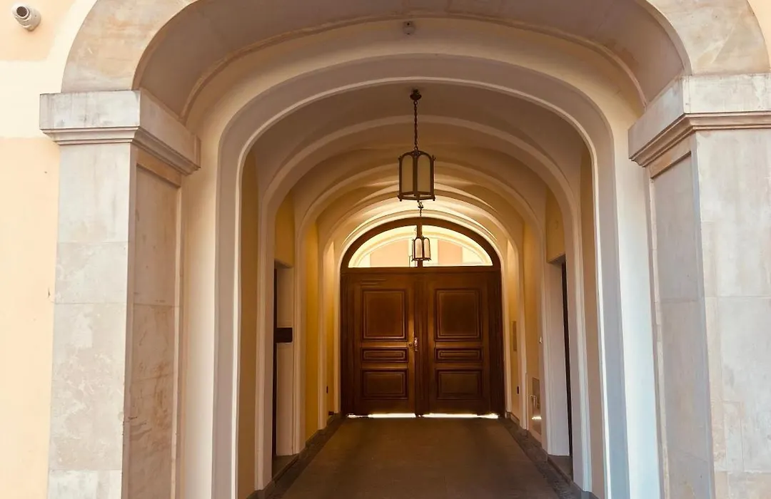 Miodowa Old Town Residence, Historic Royal Route-1