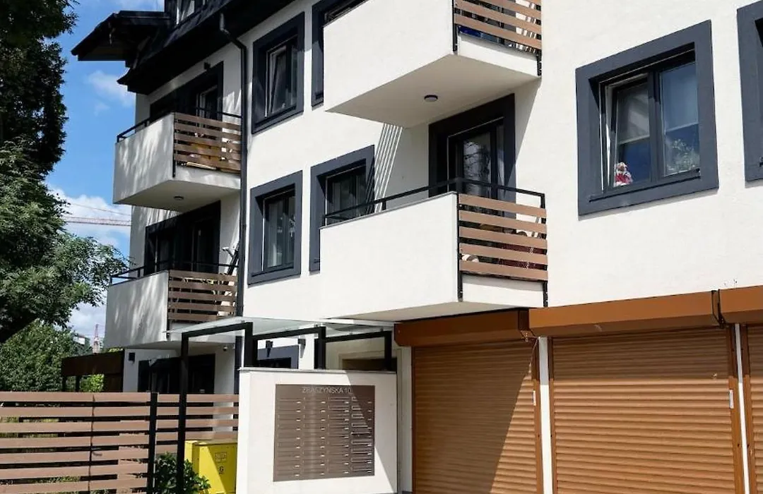 Blue Apartment With Balcony - Self Check-In-1