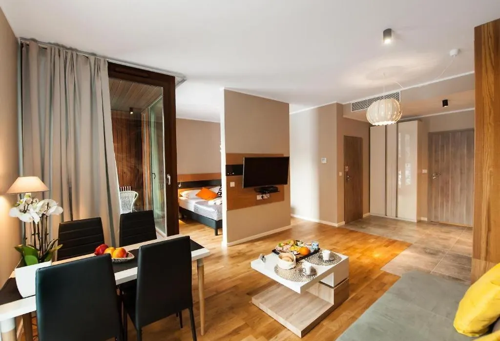 Deluxe Apartments Free Parking-1