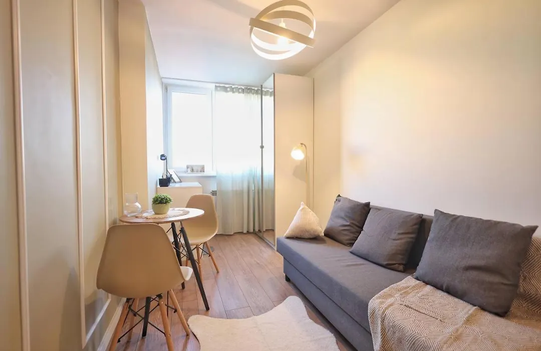 Studio Obok Metra! Apartmenty Natural-1