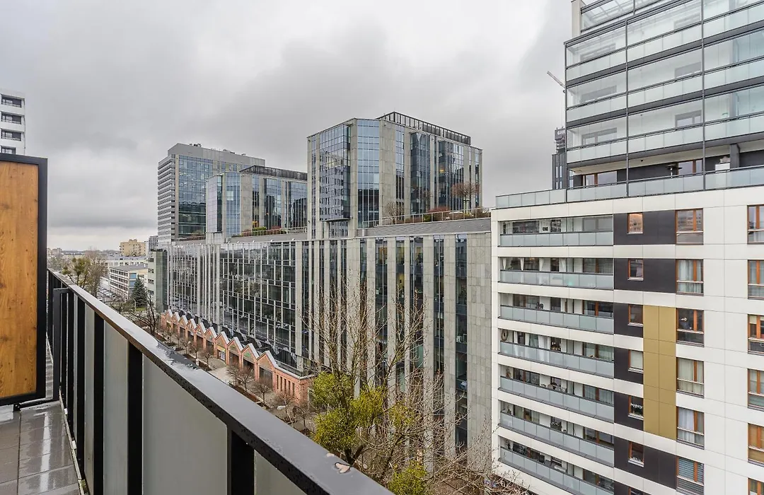 Cozy Family Apartments With Balcony Near Zlote Tarasy-1