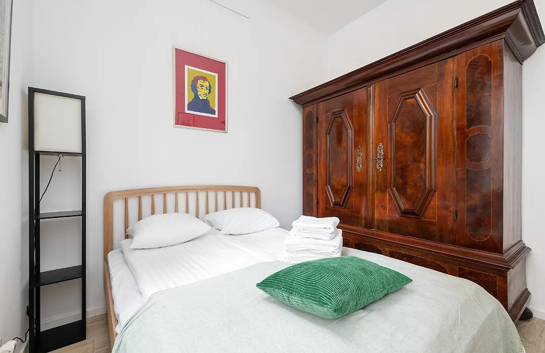 Rentplanet - Apartament Freta-1