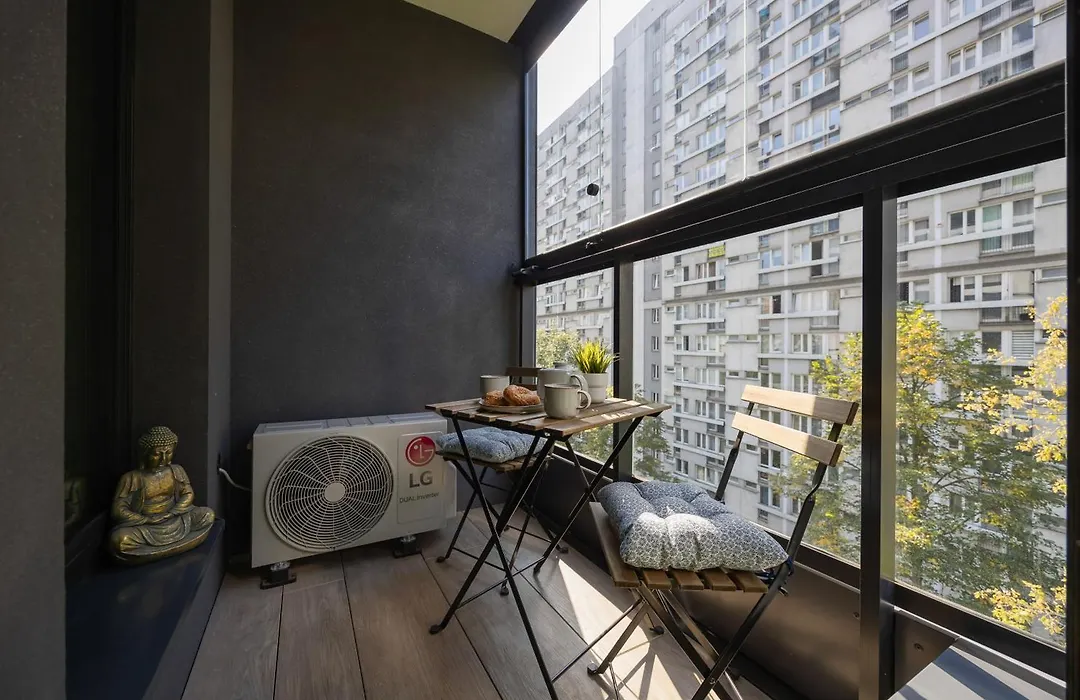 Stylish Grzybowska Apartments by Noclegi Renters-1
