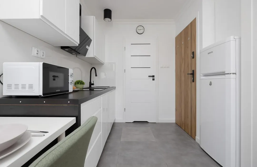 City Center Affordable & Cozy Studio Apartments By Noclegi Renters-1