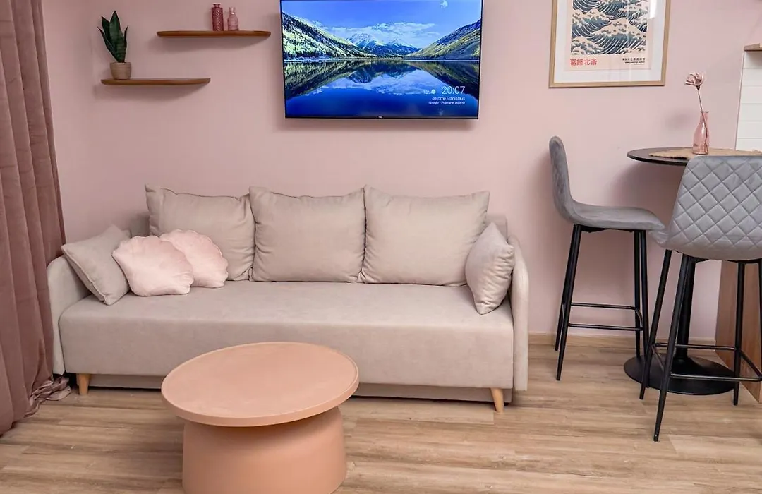 Pink Studio With Balcony - Self Check-In-1