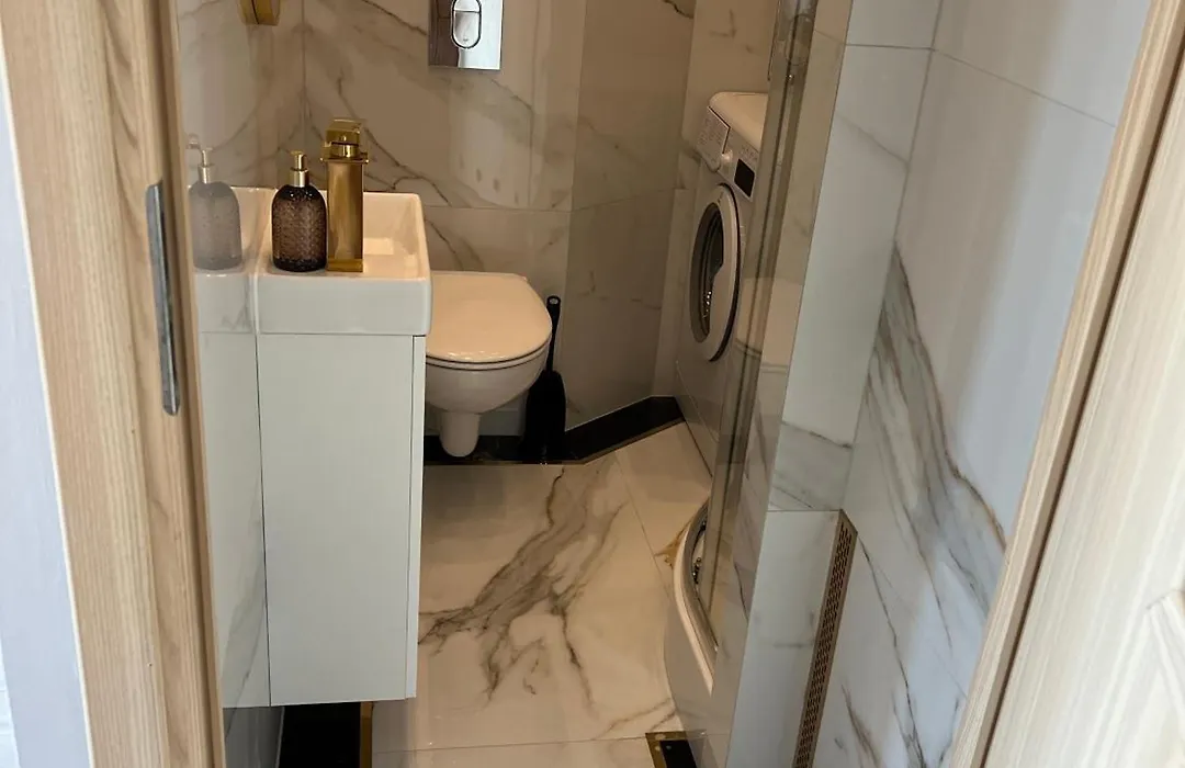Studio Apartment Near Chopin Airport - Free Wifi - Netflix-1