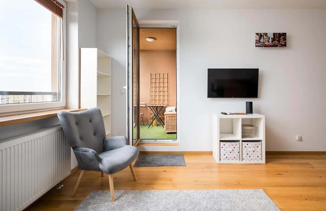 Goclaw Urban Chic Apartment By Bookinghost-1
