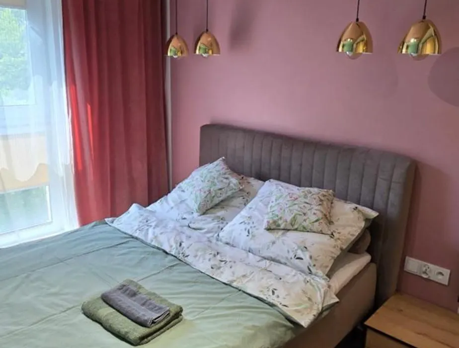 Apartament 3 Pokojowy Lub Pokoj W Mieszkaniu W Nowym Bloku-1